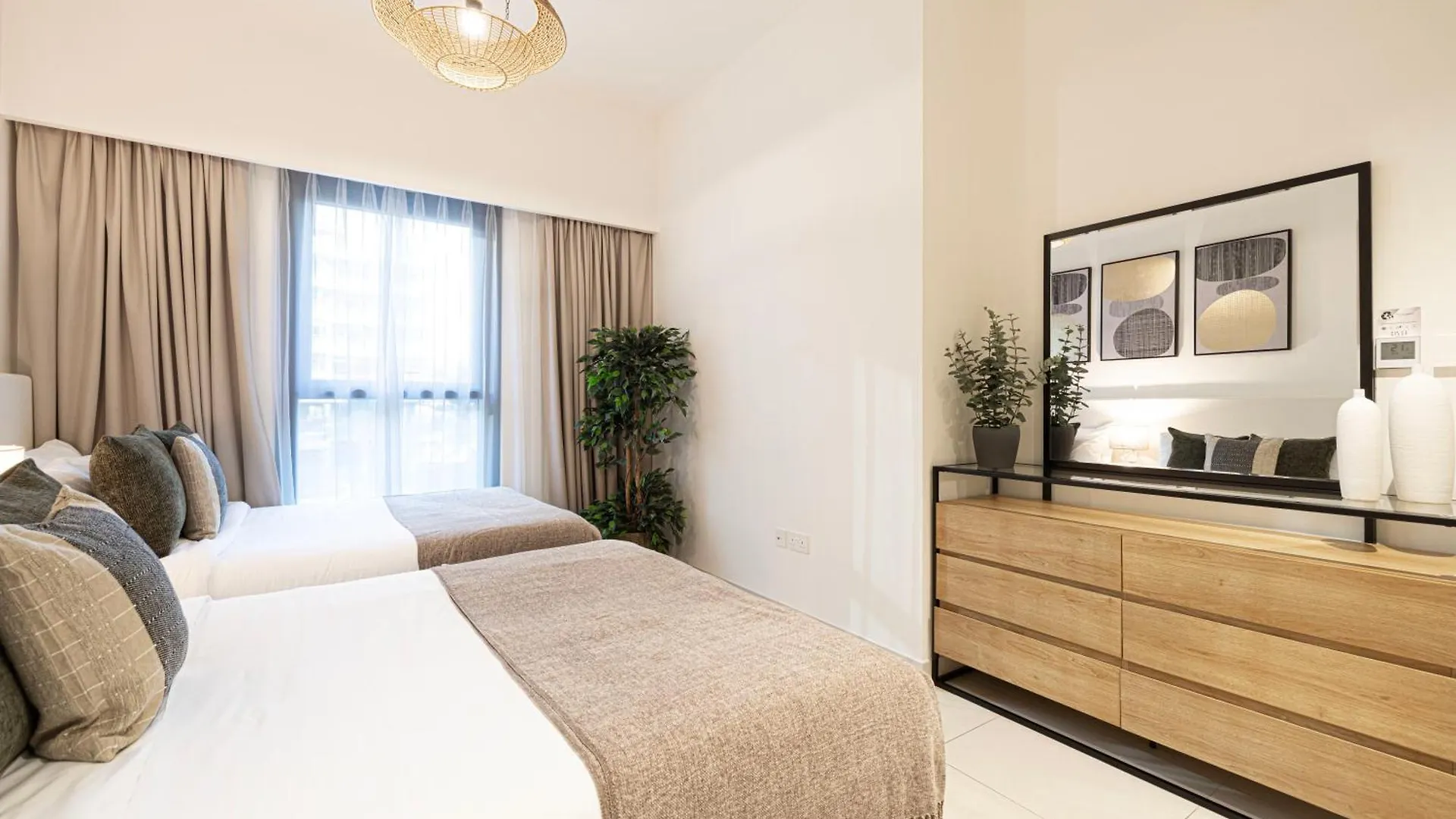 Apartment Burj Crown - First Class Boulevard View, 9 Min Walk Dubai Mall United Arab Emirates