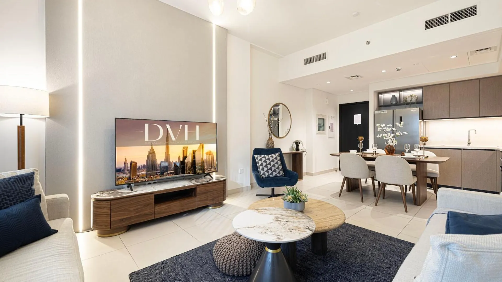 Burj Crown - First Class Boulevard View, 9 Min Walk Dubai Mall Apartment