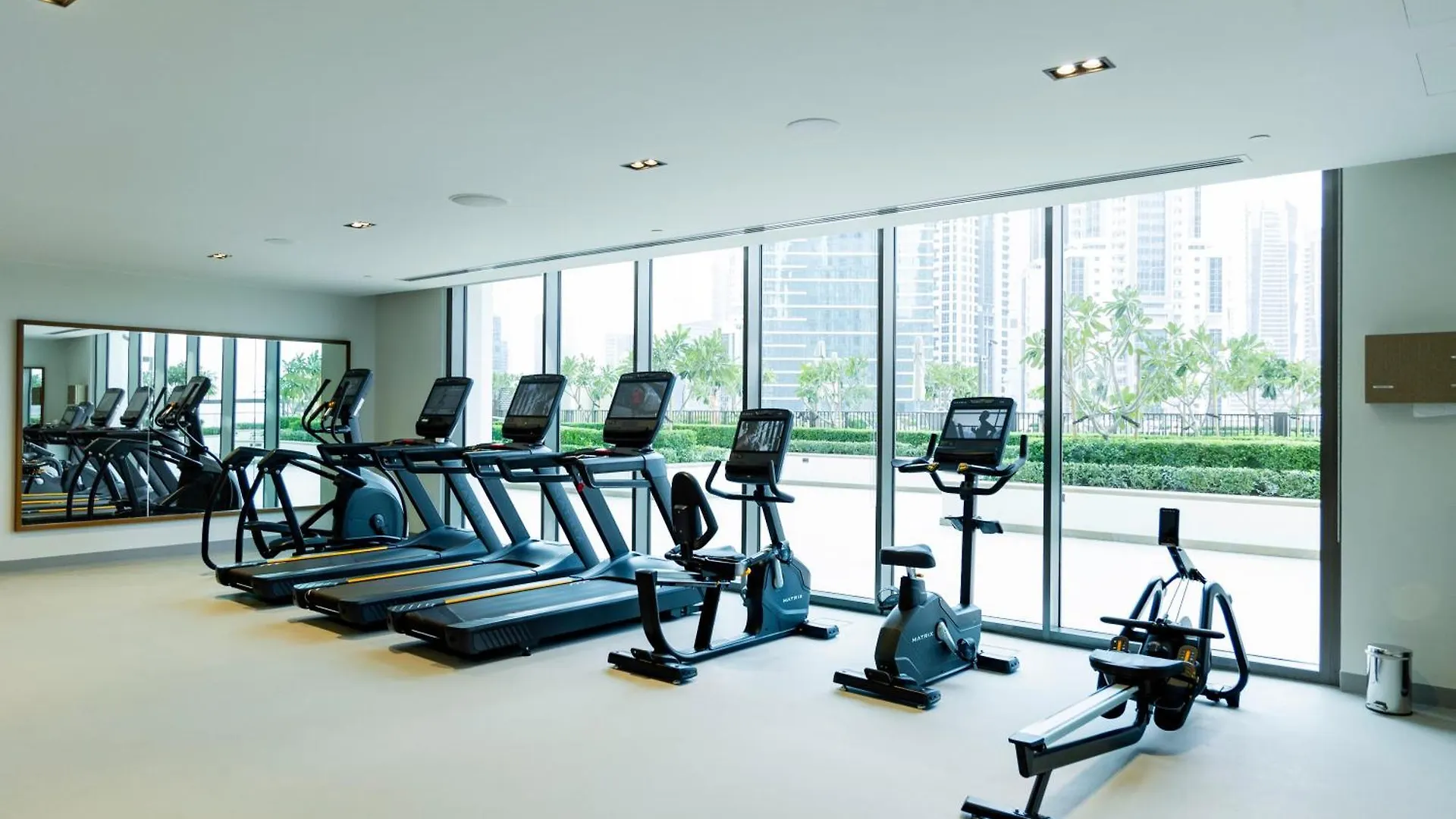 Burj Crown - First Class Boulevard View, 9 Min Walk Dubai Mall 0*,  United Arab Emirates
