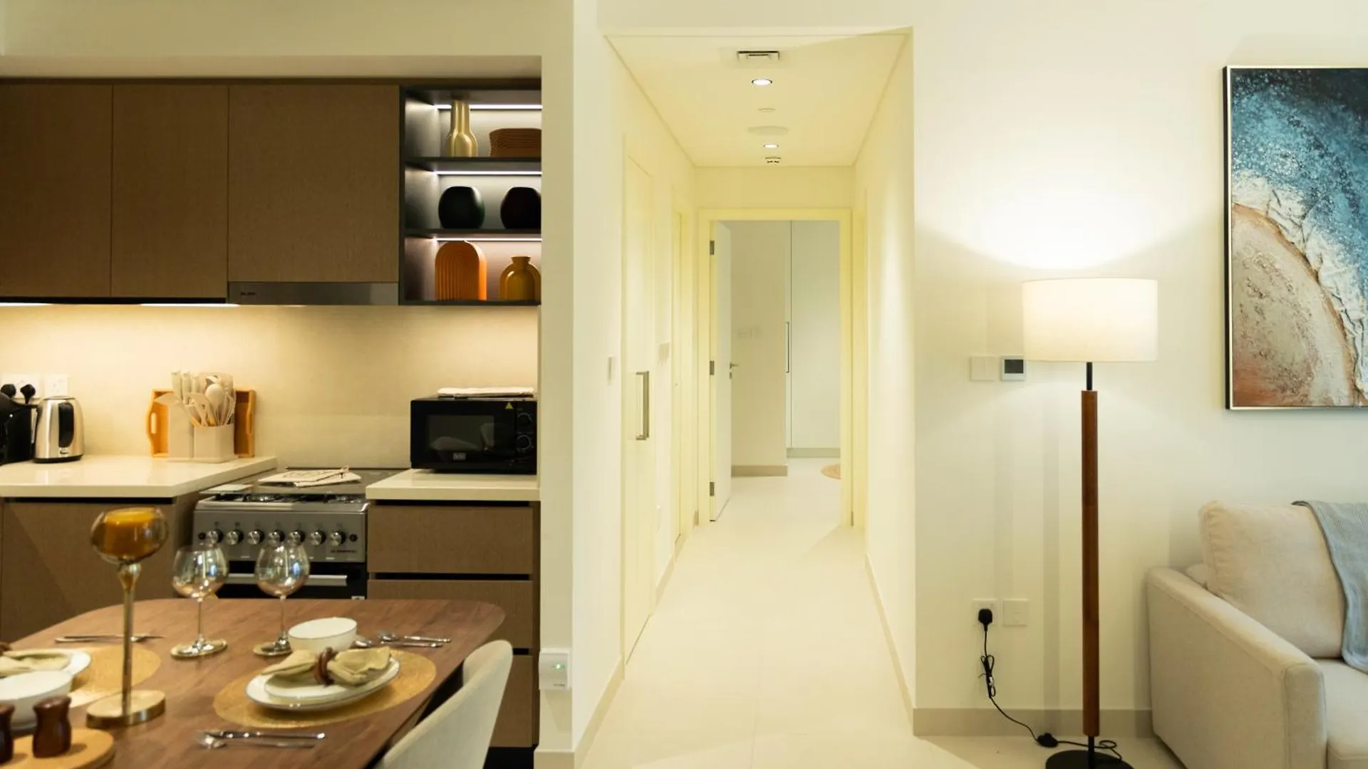 Burj Crown - First Class Boulevard View, 9 Min Walk Dubai Mall Apartment
