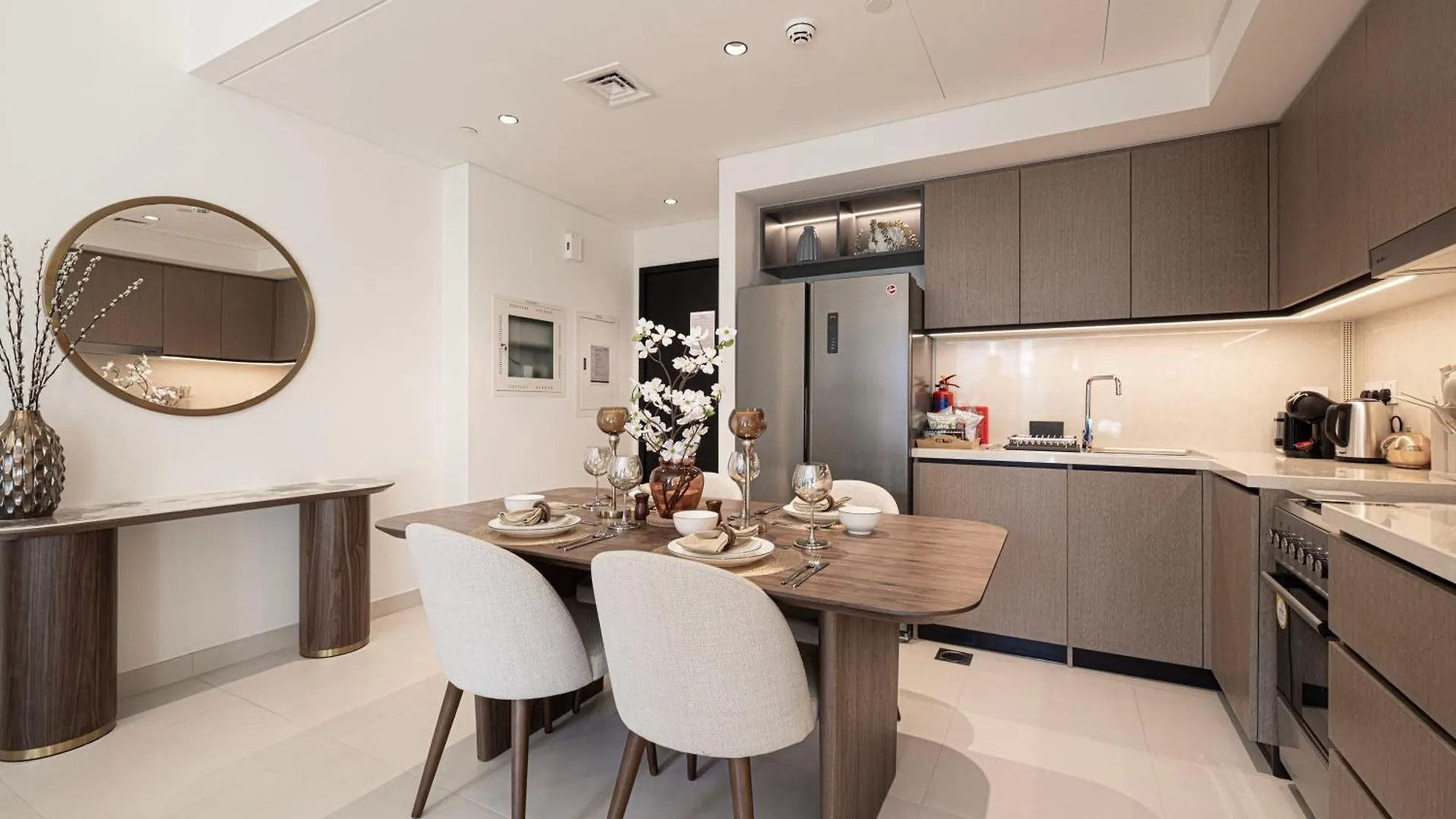 Burj Crown - First Class Boulevard View, 9 Min Walk Dubai Mall United Arab Emirates