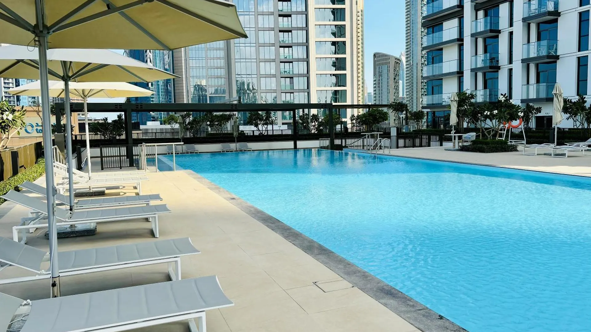 Burj Crown - First Class Boulevard View, 9 Min Walk Dubai Mall United Arab Emirates