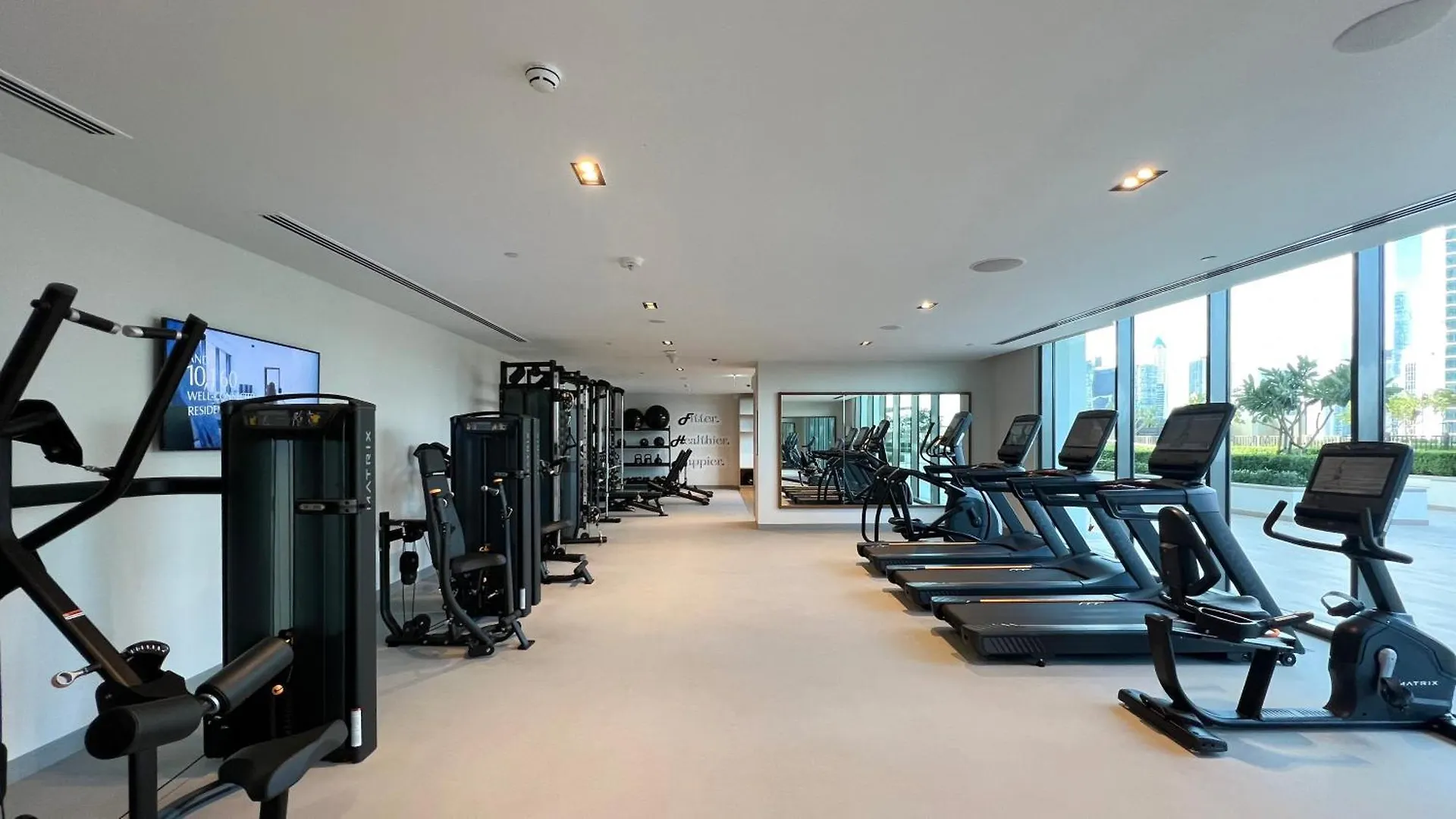 Burj Crown - First Class Boulevard View, 9 Min Walk Dubai Mall Apartment